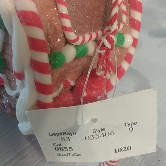 Gingerbread Boy & Girl Camper Hanging Decoration - Picture 7 of 7